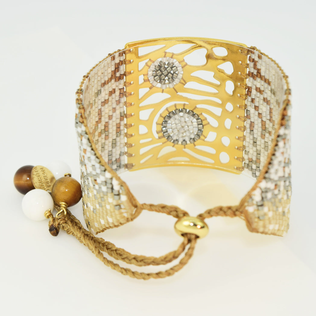 BUTTERFLY BRACELET IN ETHEREAL INFUSED GRAY