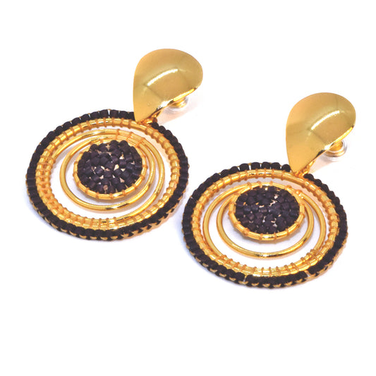 TWIST EARRINGS IN BLACK