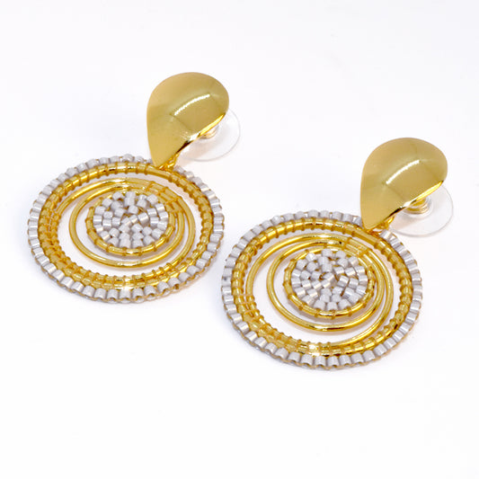 TWIST EARRINGS IN LIGHT GRAY