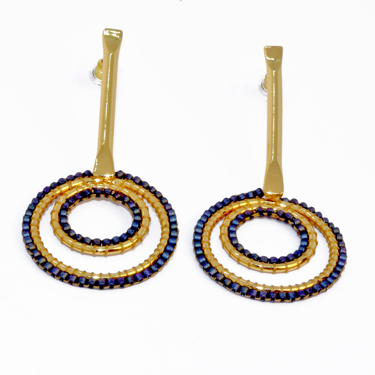 HAPPY EARRINGS IN SAPPHIRE BLUE