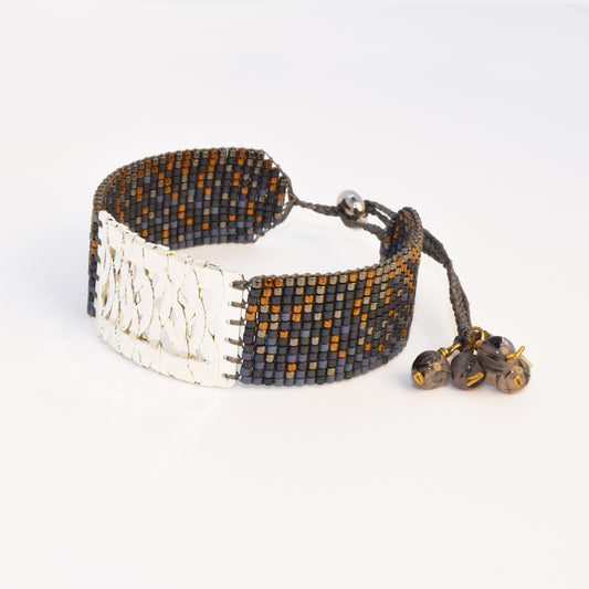 SILVER LACE BRACELET IN SILVER LIGHT AND ROYAL BLUE AND COPPER