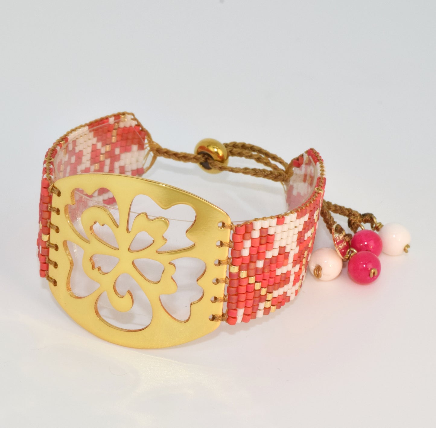 ORCHID BRACELET IN GOLD WITH RED AND WHITE COLORS