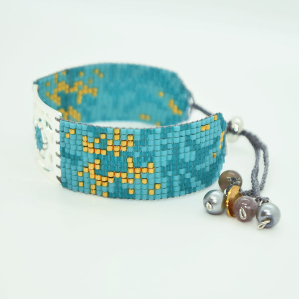 ROSE BRACELET IN TURQUOISE COLORS