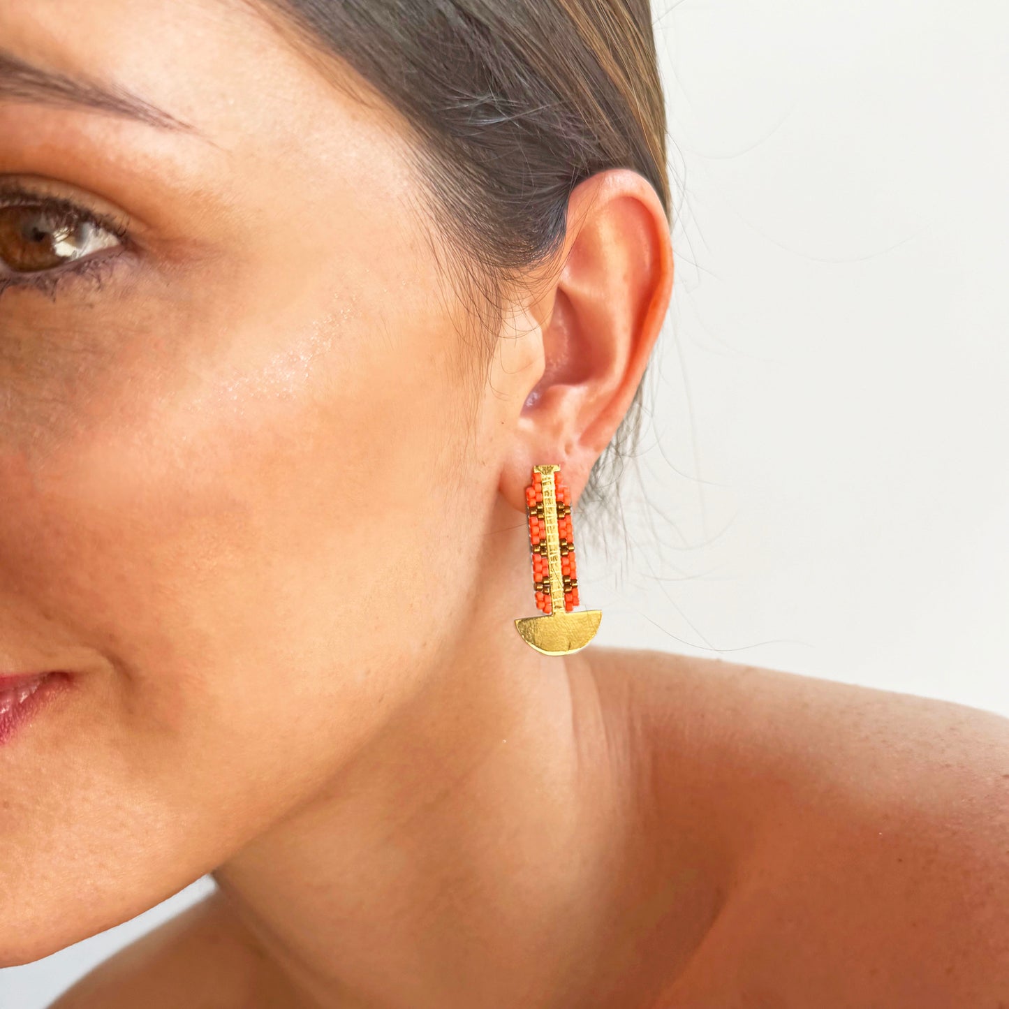 TAIRONA EARRINGS IN ORANGE AND GOLD