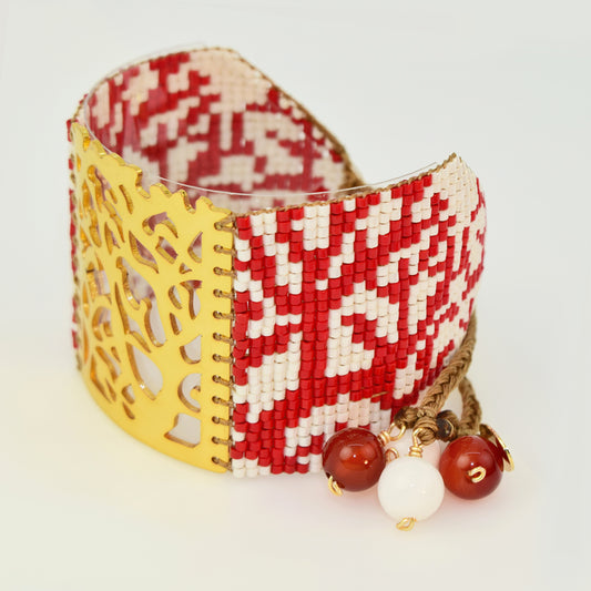 OCEANTREE BRACELET IN CHERRY RED AND PEARL WHITE COLORS