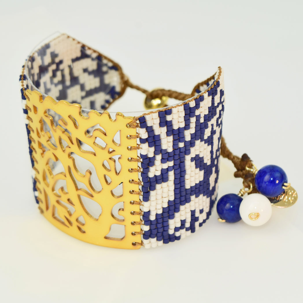 OCEANTREE BRACELET IN ROYAL BLUE AND WHITE COLORS