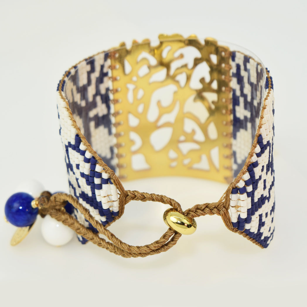 OCEANTREE BRACELET IN ROYAL BLUE AND WHITE COLORS