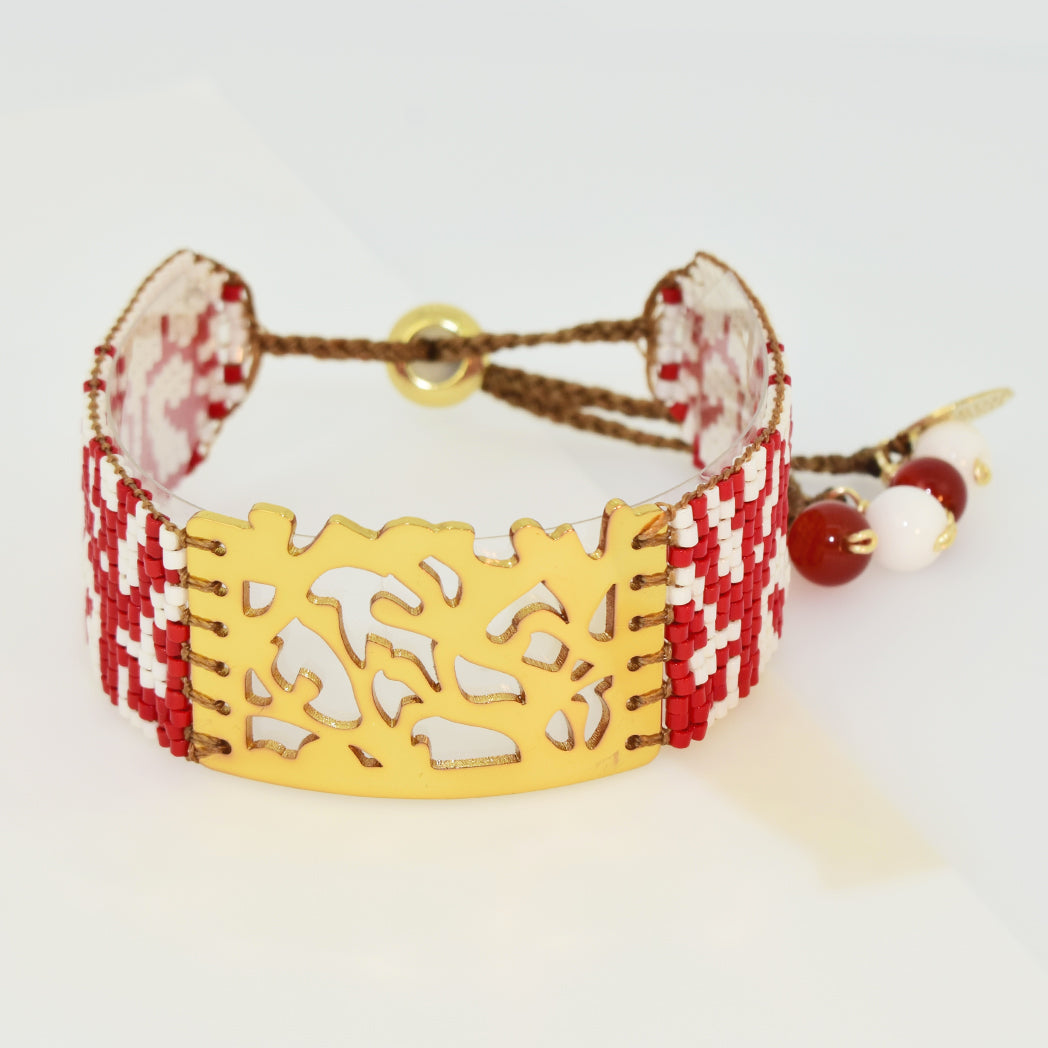 OCEANTREE BRACELET IN CHERRY RED AND PEARL WHITE COLORS